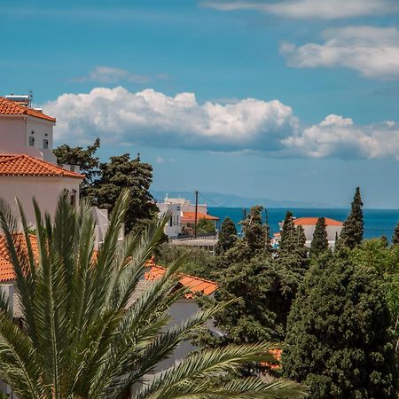 Andros Utopia Batsi  Luaran gambar